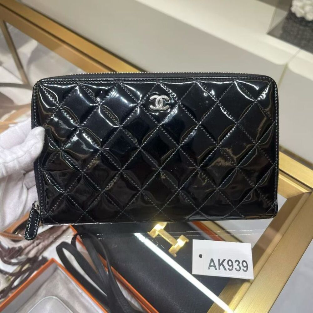 Chanel Women Pre-Loved Bag Very Good Condition